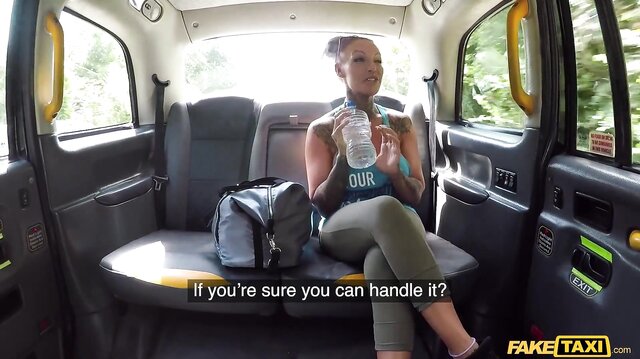 ANAL SQUIRTING Gym Bunny with Big Tits gets ASS Fucked in Taxi