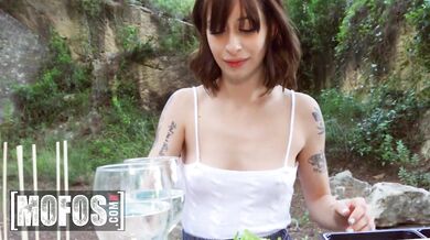 Sexy Babe Silvia Soprano’s Outdoor Anal Picnic Celebration With Jordi El Nino Polla