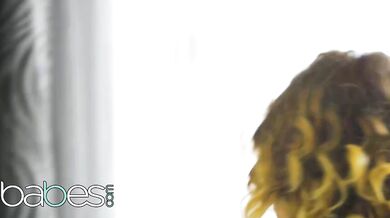 Rebecca Volpetti And Billie Star Share A Dildo, Then Invite Nick For A Sexy Threesome