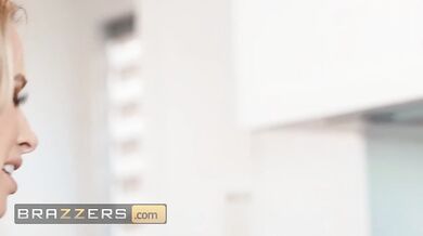 Sweet Hotwife Sadie Succumbs To Manuel Ferrara’s Temptation While Her Sister’s Away