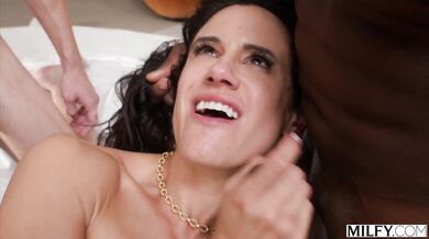 Cock-Hungry MILF Penny Barber Goes Airtight In Epic Gangbang