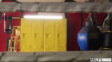 Hot Mom Dana Vespoli Gets Her Ass Fucked At The Gym