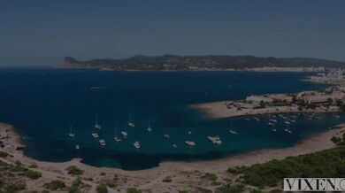 Naughty Temptress Vixi Rafi Seduces Married Man While Wife Is Out Shopping