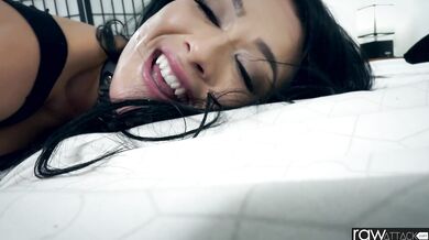 Katrina Jade Backstage Affair