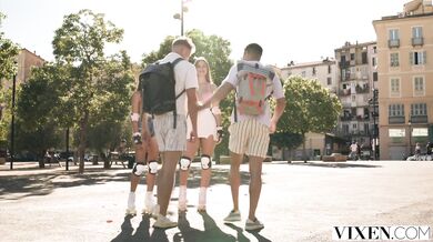 Gorgeous Beach Babes Ambar Lapiedra and Baby Nicols Have Crazy Foursome