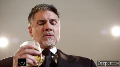 Voluptuous housewife Gabbie Carter spit roasted in threesome