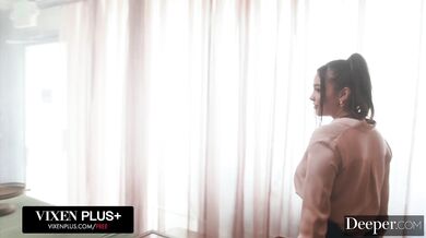 Curvy Beauty Rissa May Gets Her Ass Stretched Out By Older Man