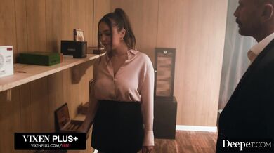 Curvy Beauty Rissa May Gets Her Ass Stretched Out By Older Man