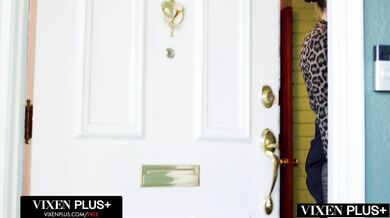 Horny MILF  Lexi Luna Fucked By Stud