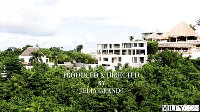 Luscious MILF fucked on Vacation