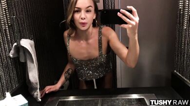 Beauty Naomi Swan Gets Her Ass Filled With Cock