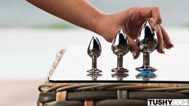 Anal-Hungry Athlete Leo Ahsoka Trains Her Tight Ass To Take the Gold in Gaping