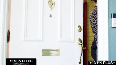 Horny MILF Lexi Luna Fucked By Stud