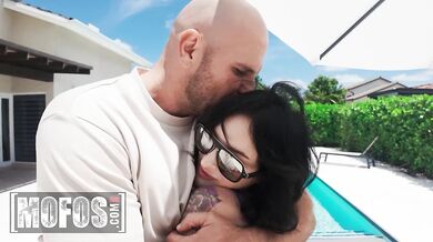 Lysagna DelRay Deepthroats JMac’s Thick Cock Poolside And Gets Her Face Covered In Cum