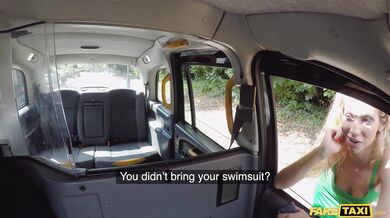 Žhavý sex v autě se sexy blondýnkou Shona River