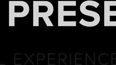 Phoenix Marie má totálne zapchaté všetky dierky, kým jej manžel nadšene drží kameru