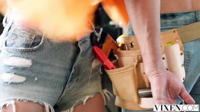 Insatiable Housesitter Lily Phillips Can't Keep Her Hands Off Contractor's Massive Cock