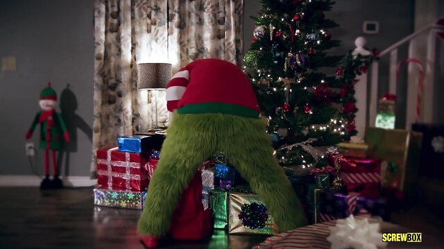 The Grinch Who Fucked Christmas With Chloe Cherry