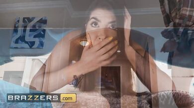 Jasmine Sherni’s Visit Turns Into A Naughty Threesome With Her Friends Violet Myers