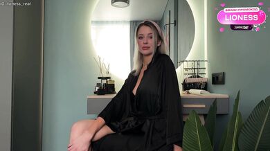 I Wanted My Stepmom To Appreciate My Cock And She Gave Me My First Sexual Experience