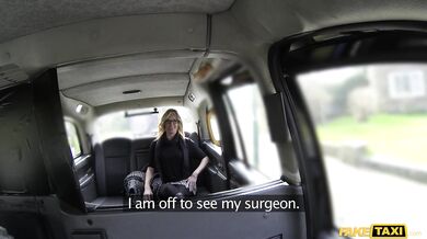 Nadržaná MILFka predviedla absolútne luxusné fajčenie a nakoniec dostala poriadny náklad na tvár