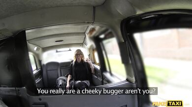 Nadržaná MILFka predviedla absolútne luxusné fajčenie a nakoniec dostala poriadny náklad na tvár