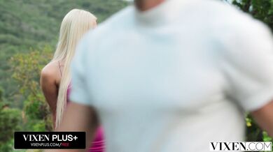 Bratty Blonde College Girls Polly Yangs And Era Queen Share A Cock In Naughty Threesome