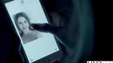 Mladá nadržená teenka načapaná při mrdání s cizím borcem