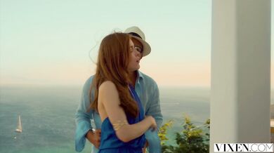 Zrzka Jia Lissa v brutálním nájezdu na péro až úplně nadoraz