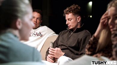 Nadržaná Britney Dutch dostala brutálnu DP nálož do piče a riti od dvoch tlstých károv