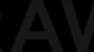 Emma Rosie a Isabella Jules se střídají v dělání se na Hollywoodově obřím BBC