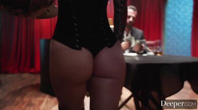 Baddie Valerica Steele Squirts All Over Older Boss' Thick Cock