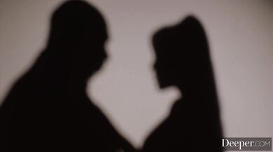 Nadržená a spoutaná kráska Alina Lopez si užila intenzivní trojku ve všech polohách