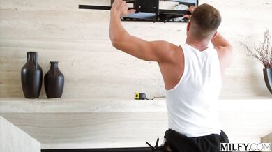 Anal Crazy Blonde MILF Bunny Madison Gets Her Ass Stretched Out