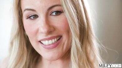 Anal Crazy Blonde MILF Bunny Madison Gets Her Ass Stretched Out