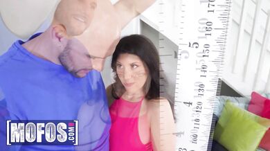 JMac Lifts Heavy With Stunning Kourtney Kai Before Showing His Stamina In The Bedroom