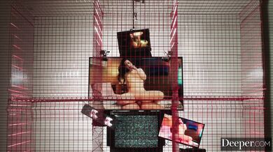 Fantasy Girls Liz Jordan And Nicole Vaunt Devour Fan's Huge BBC