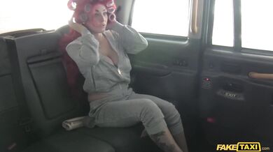 Those Big boobs gave me a great tit wank so I cum in her face