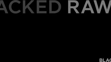 Mila Perez ako nadržaná hračka dostáva brutálne vypichané obe diery