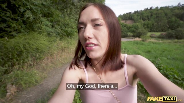 She gets fucked in my Taxi