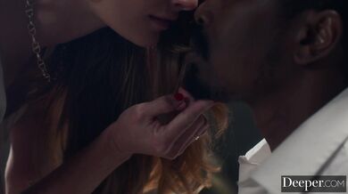 Stunning Redhead Jessi Rae Moore Gets Stretched Out By Isiah's Huge BBC