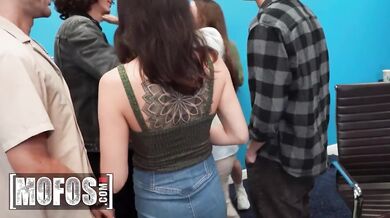 Bree Brooks ukázala dokonalé kozy a Johnny Love ju hneď vymrdal