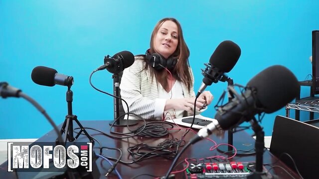 Podcast Turns Into A Fuckfest When Bree Brooks Flashes Her Perfect Tits For Johnny Love