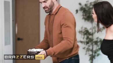 Savanah Storm Sneaks Away And Shares Aspen Reign's Pussy With Her Man During Party