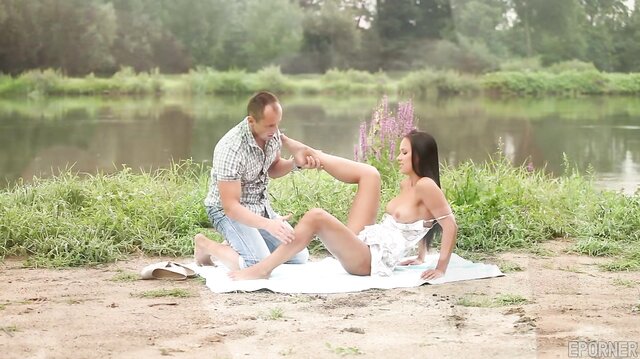Sensual Outdoor Sex With Viktoria Sweet