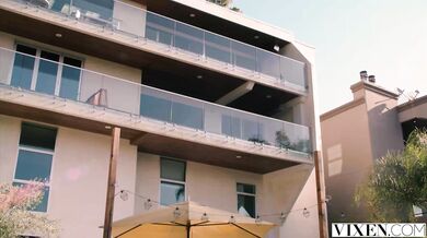 Beauties Riley Reid And Teanna Trump love to be bad