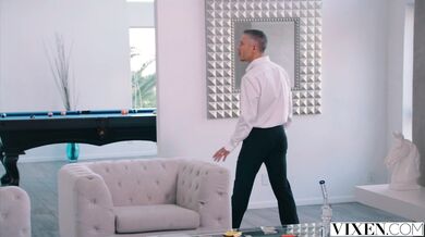 Beauties Riley Reid And Teanna Trump love to be bad