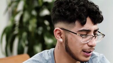 Horny MILF offers her pussy to her horny stepson