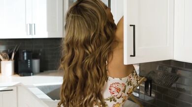 Busty stepmom Richelle Ryan loves young hard cocks!