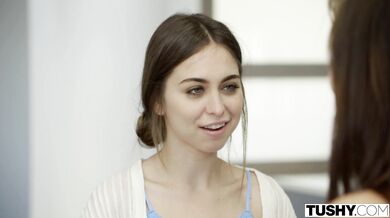 Riley Reid si v luxusním prádle užila svůj první drsný anál
